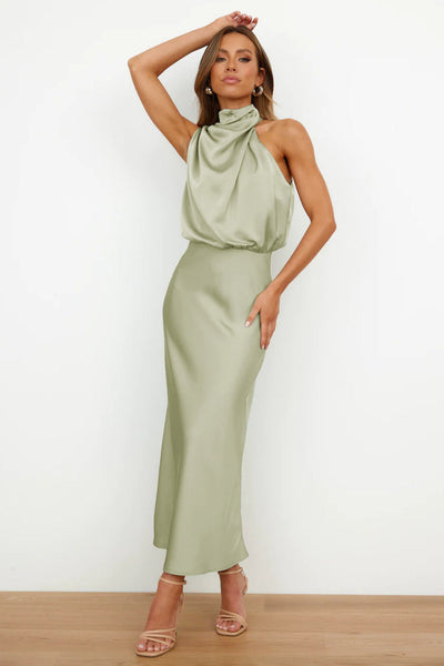 Valeria™ | Lange Satinrobe mit Halterneck