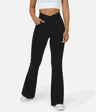 SCHLAGJEANS MIT HOHER TAILLE UND STRETCHANTEIL