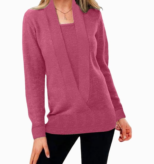 Strickpulli mit Ausschnitt