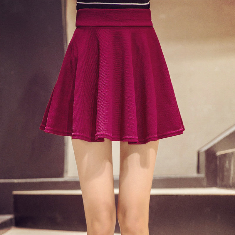 Julie – Koreanisches Kleid mit Plissierten Röcken