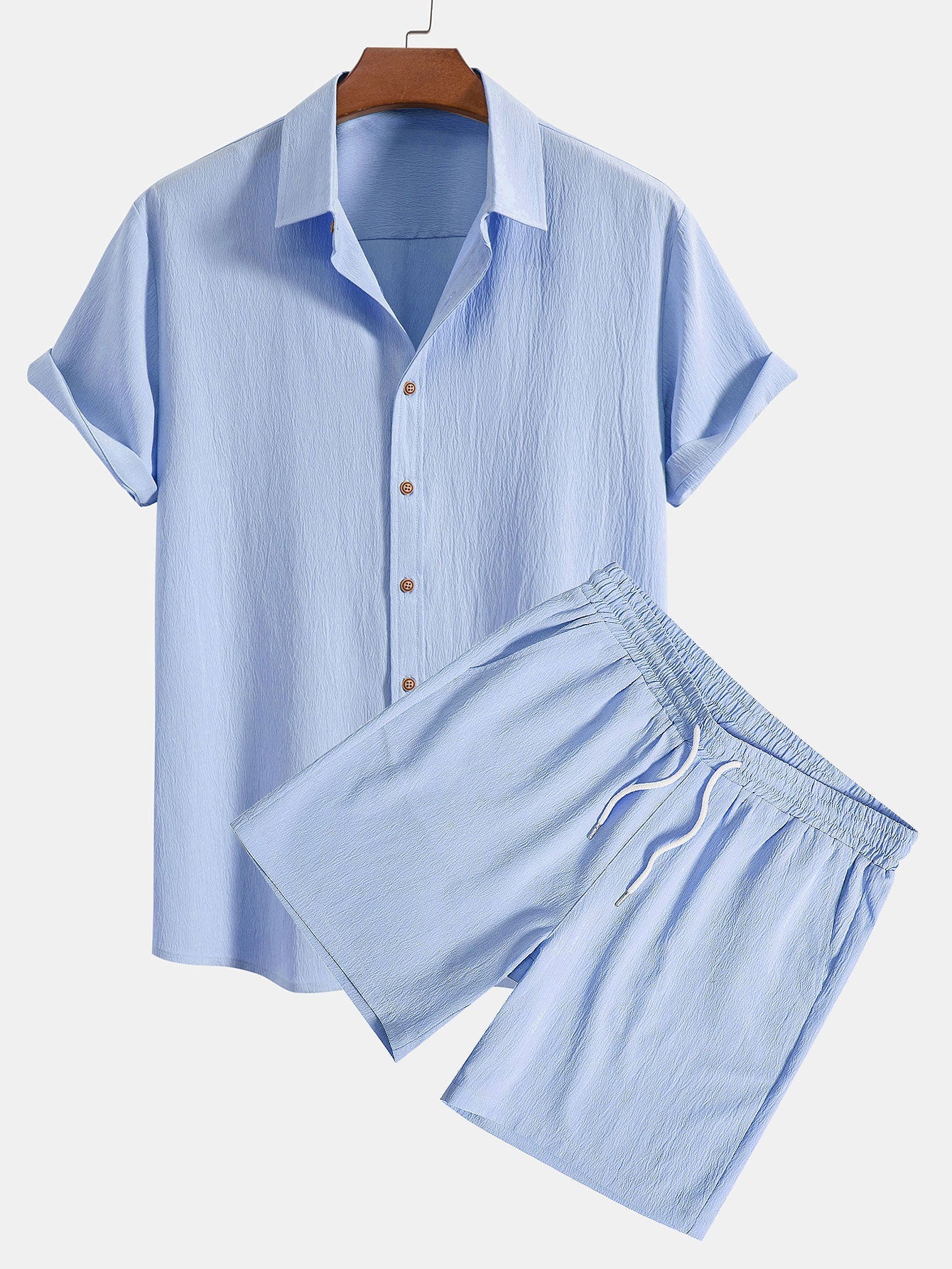 Plissiertes Hemd und strukturierte Shorts