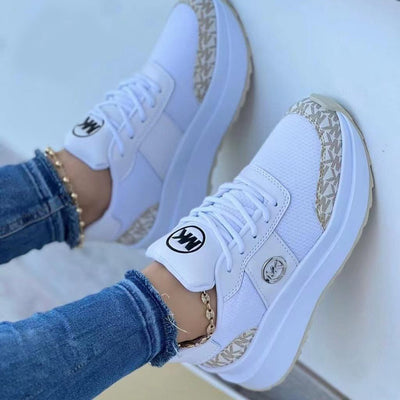 Carly – Dicksohlige Damen-Freizeitschuhe mit Farbblock und runder Spitze