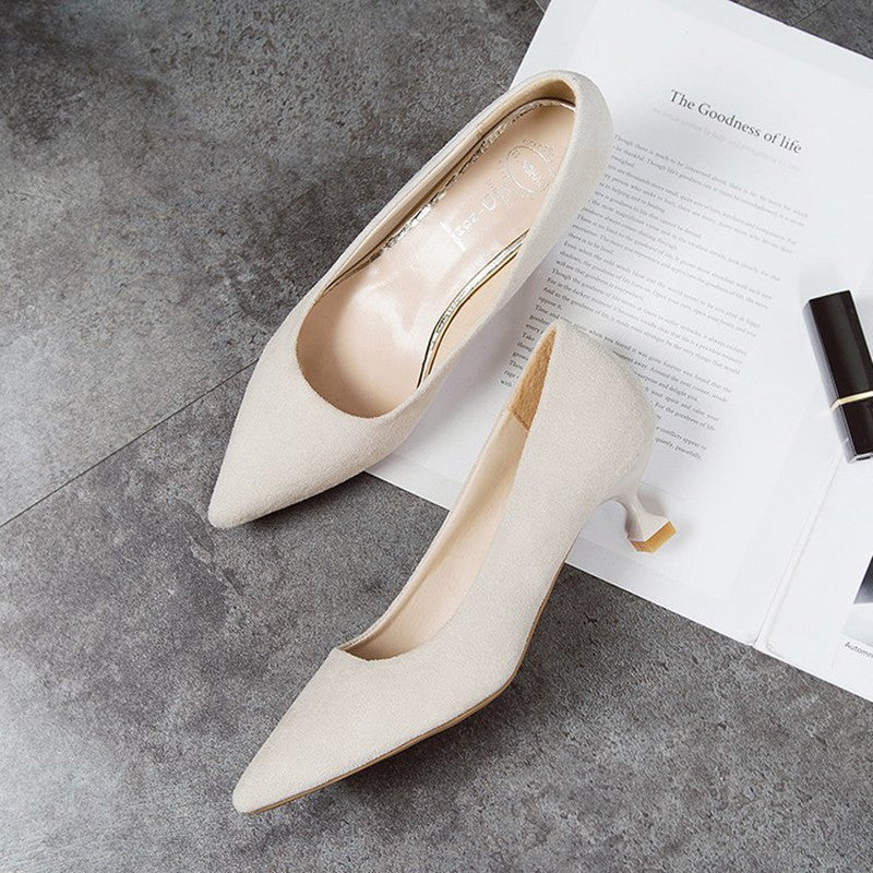 Alice – Spitz zulaufende Stiletto-Absätze aus Premium-Vegan-Wildleder für Damen