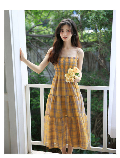 Claire – Chiffonkleid mit Karomuster und schlanker Taille
