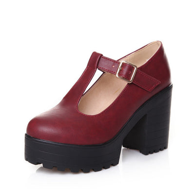 Faith – Mary Janes Pumps mit Blockabsatz und T-Riemen