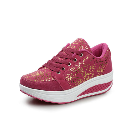 Esme – Wedgeschuhe mit Blumenverzierung zur Höhensteigerung