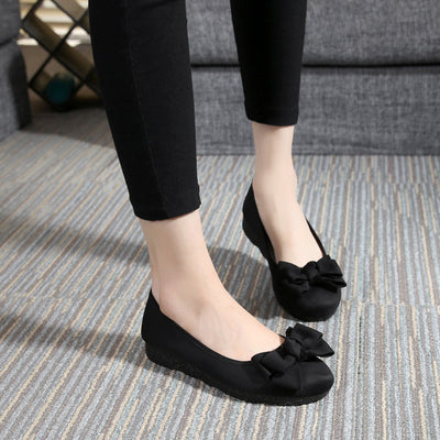 Amanda – Ballerina Schuhe mit Schleife und runder Spitze