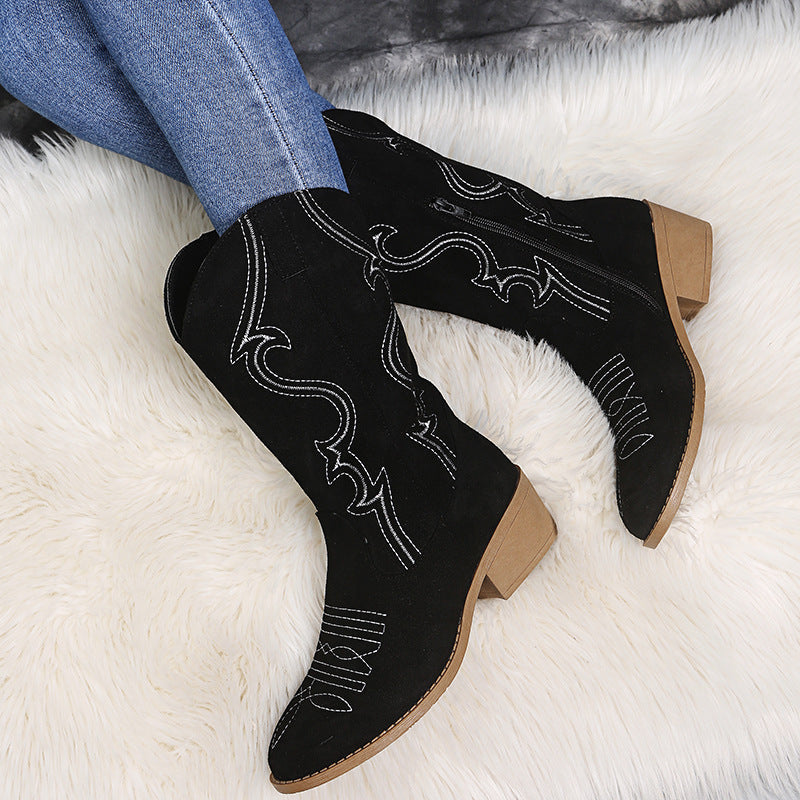 Pamela – Große Damenstiefel mit niedrigem Absatz