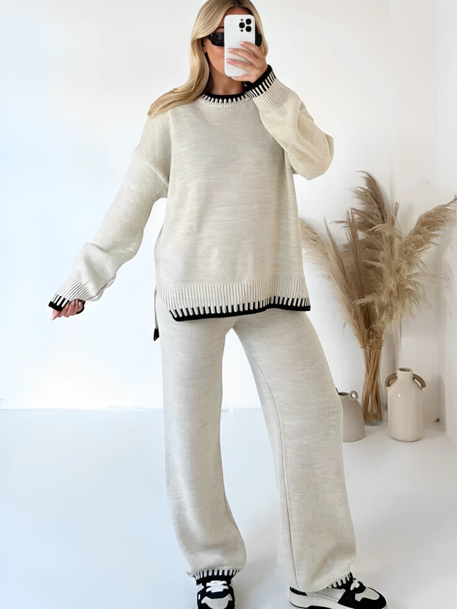 Elegantes, warmes, locker gestricktes zweiteiliges Set für Frauen