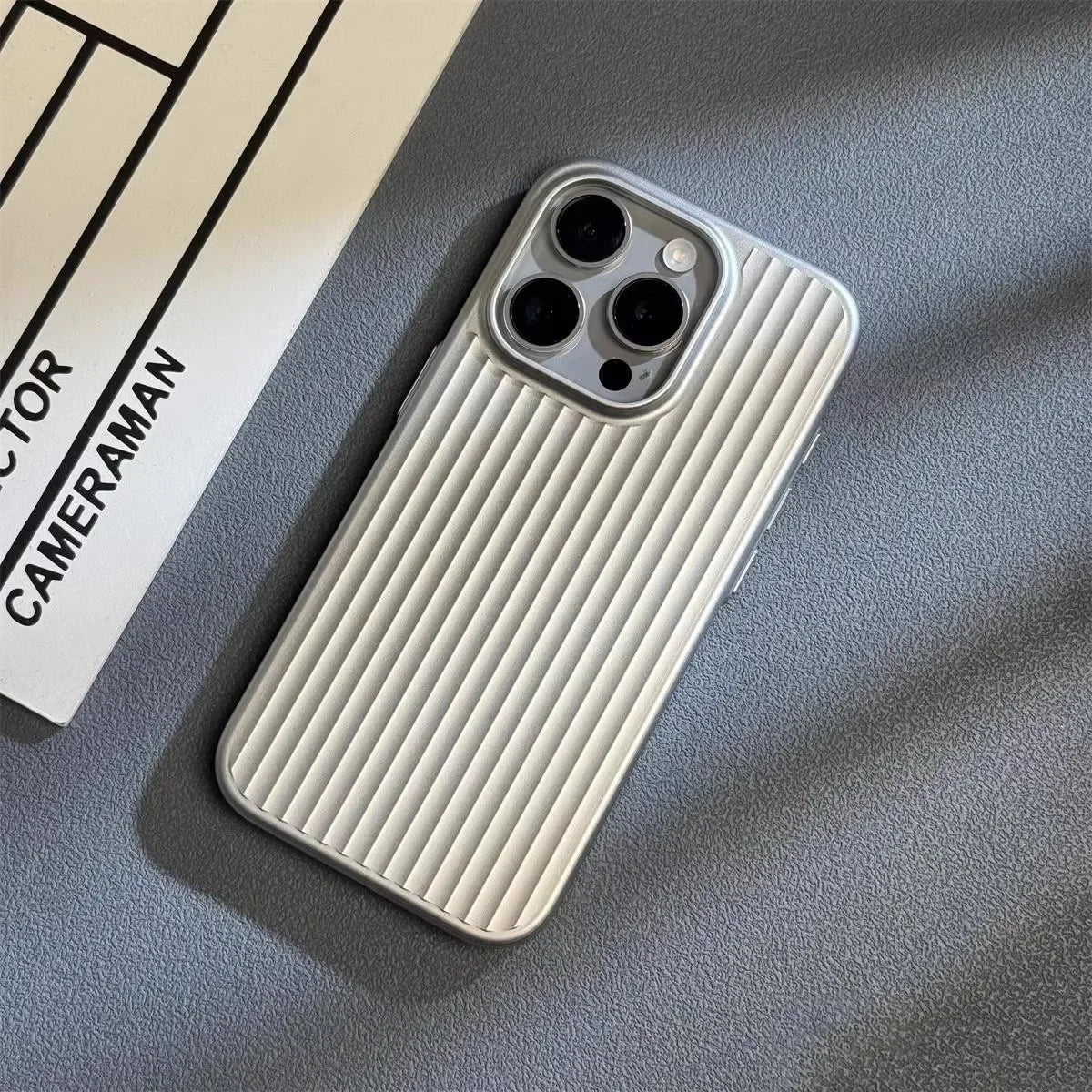 Titanium Shield Pro iPhone Hülle