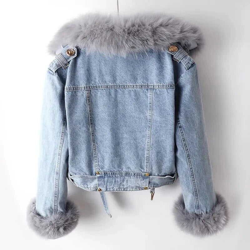 Jeansjacke mit Fuchspelzkragen