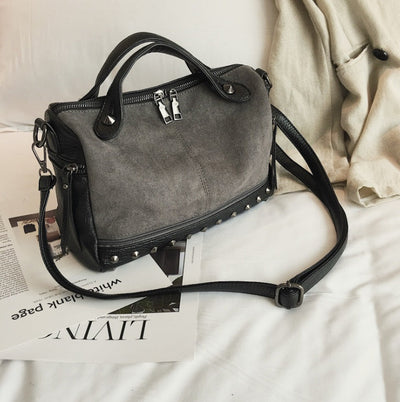 Kim – Hochwertige große lässige Schultertasche aus veganem Leder