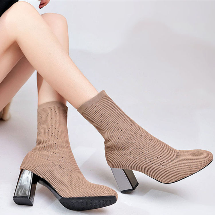 Sara – Elastische Damenstiefel mit hohen Absätzen