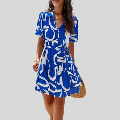 Hemdkleid mit abstraktem Druck