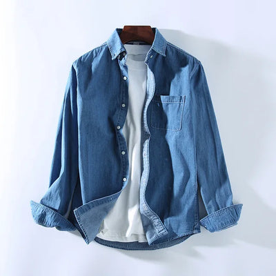 Lässiges Jeanshemd