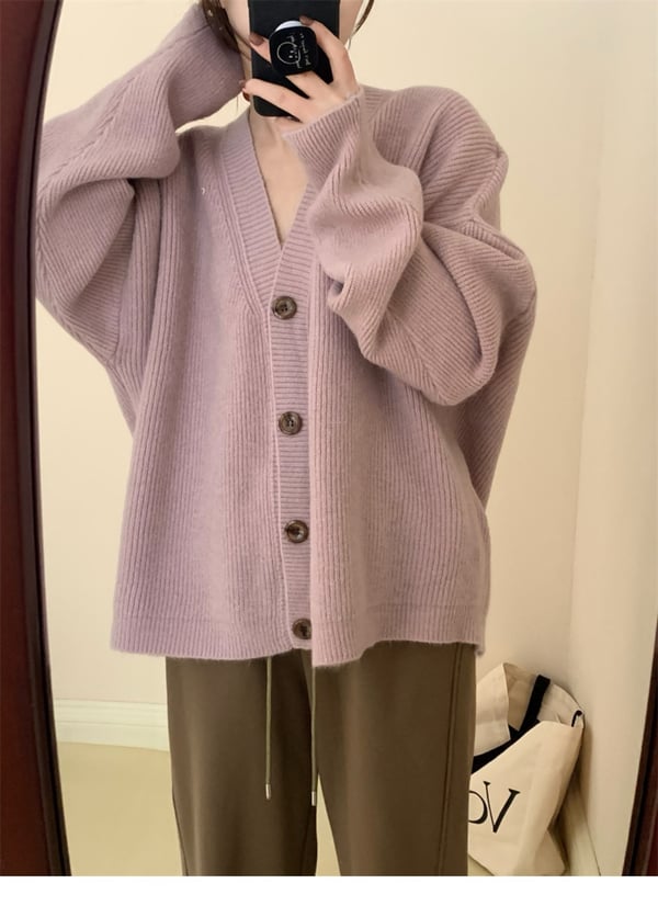 Lässige Strickjacke mit V-Ausschnitt