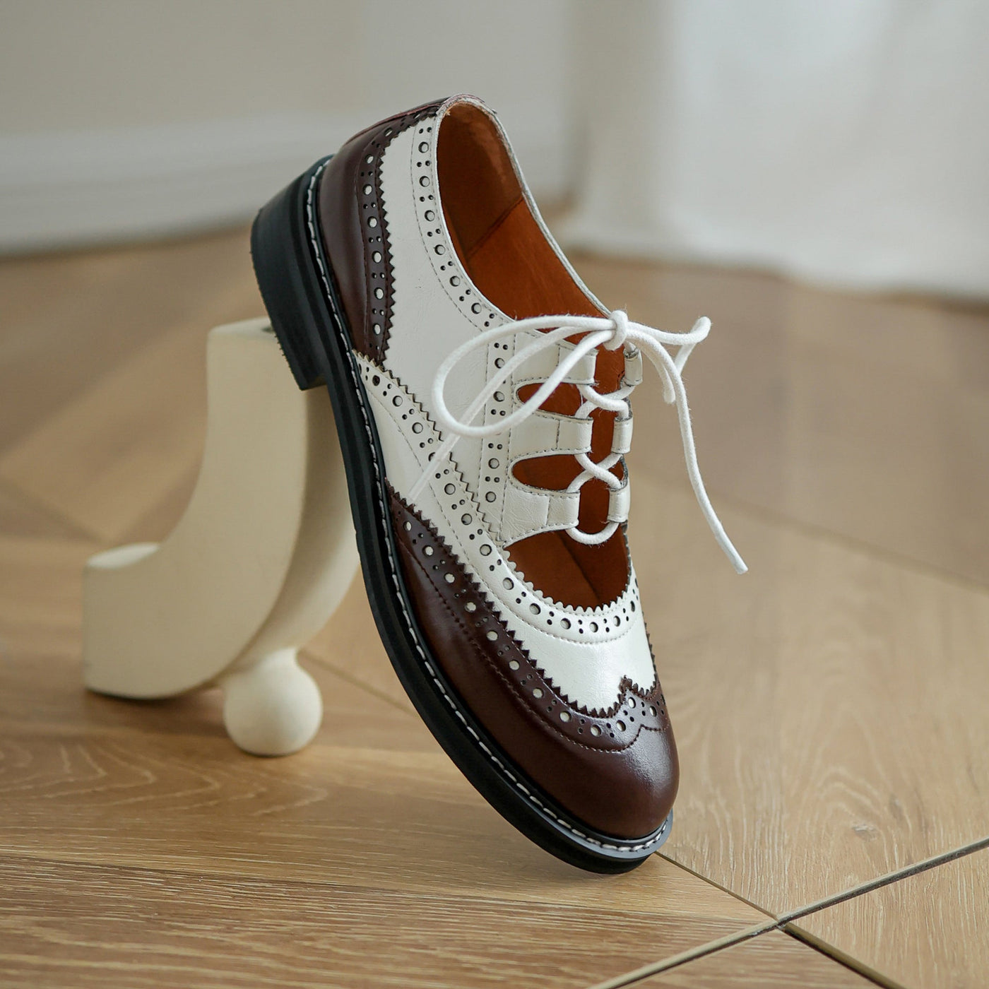 Dawn – Stilvolle Damen Oxford Schnürschuhe aus veganem Leder mit Farbkombination