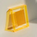 Gelb