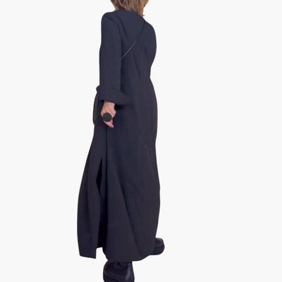 Emilia | Lockeres langes Kleid mit Revers und seitlichem Schlitz