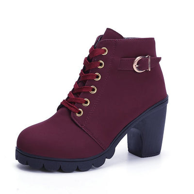 Mandy – Chunky Blockabsatz Stiefeletten mit Schnalle