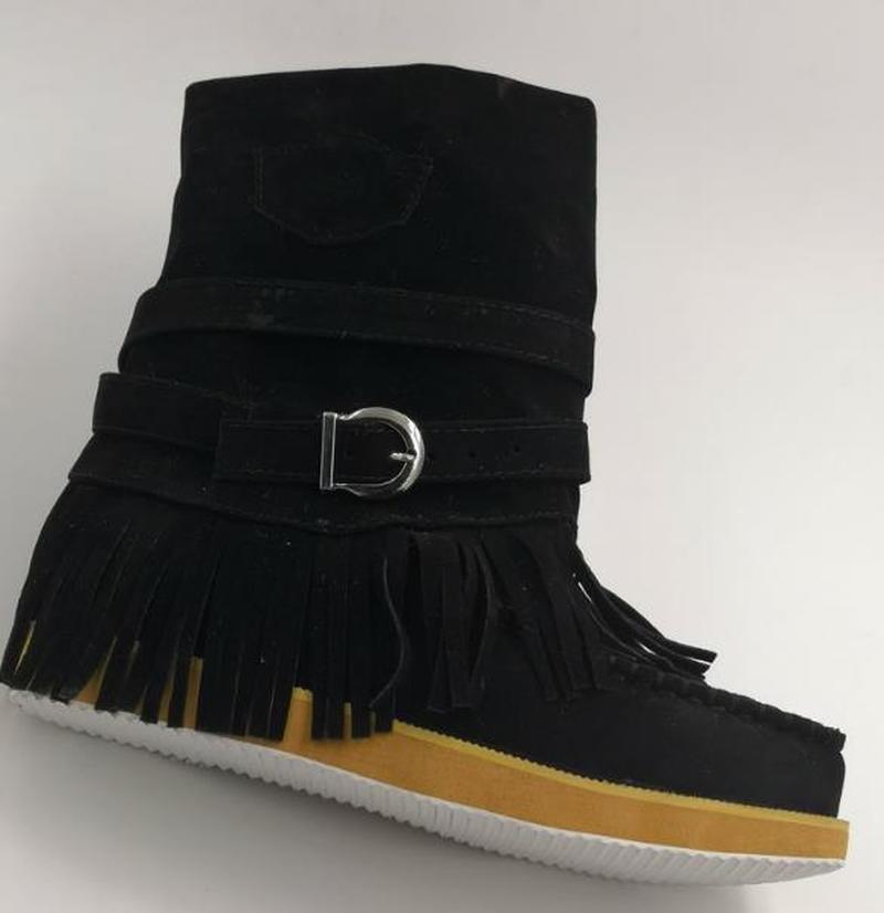 Jessica – Modische Damenstiefel mit Fransen und Schnalle