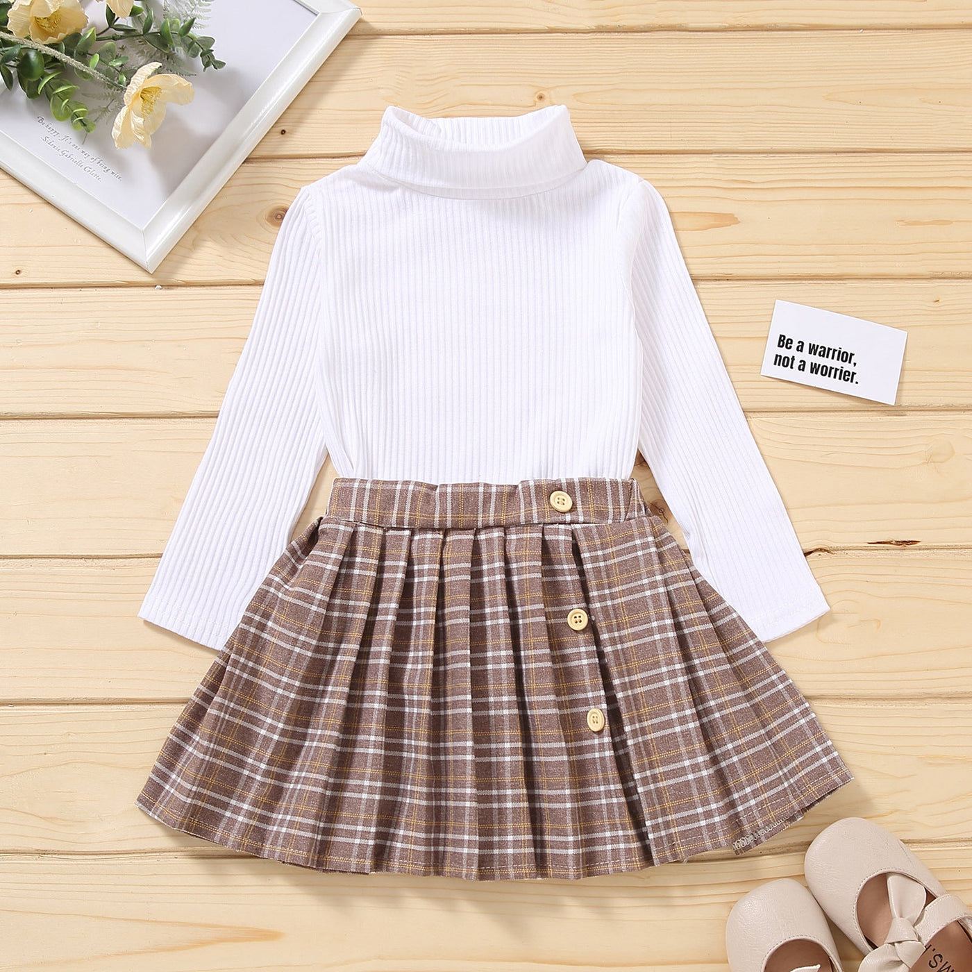 Kelly – Kinder Rock und Rollkragen-Outfit für den Herbst