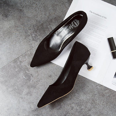 Alice – Spitz zulaufende Stiletto-Absätze aus Premium-Vegan-Wildleder für Damen