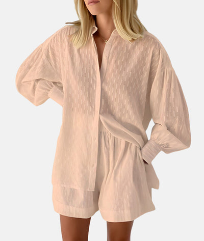 Elegantes Set aus Hemd und Shorts