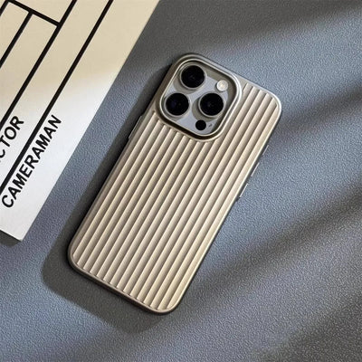 Titanium Shield Pro iPhone Hülle
