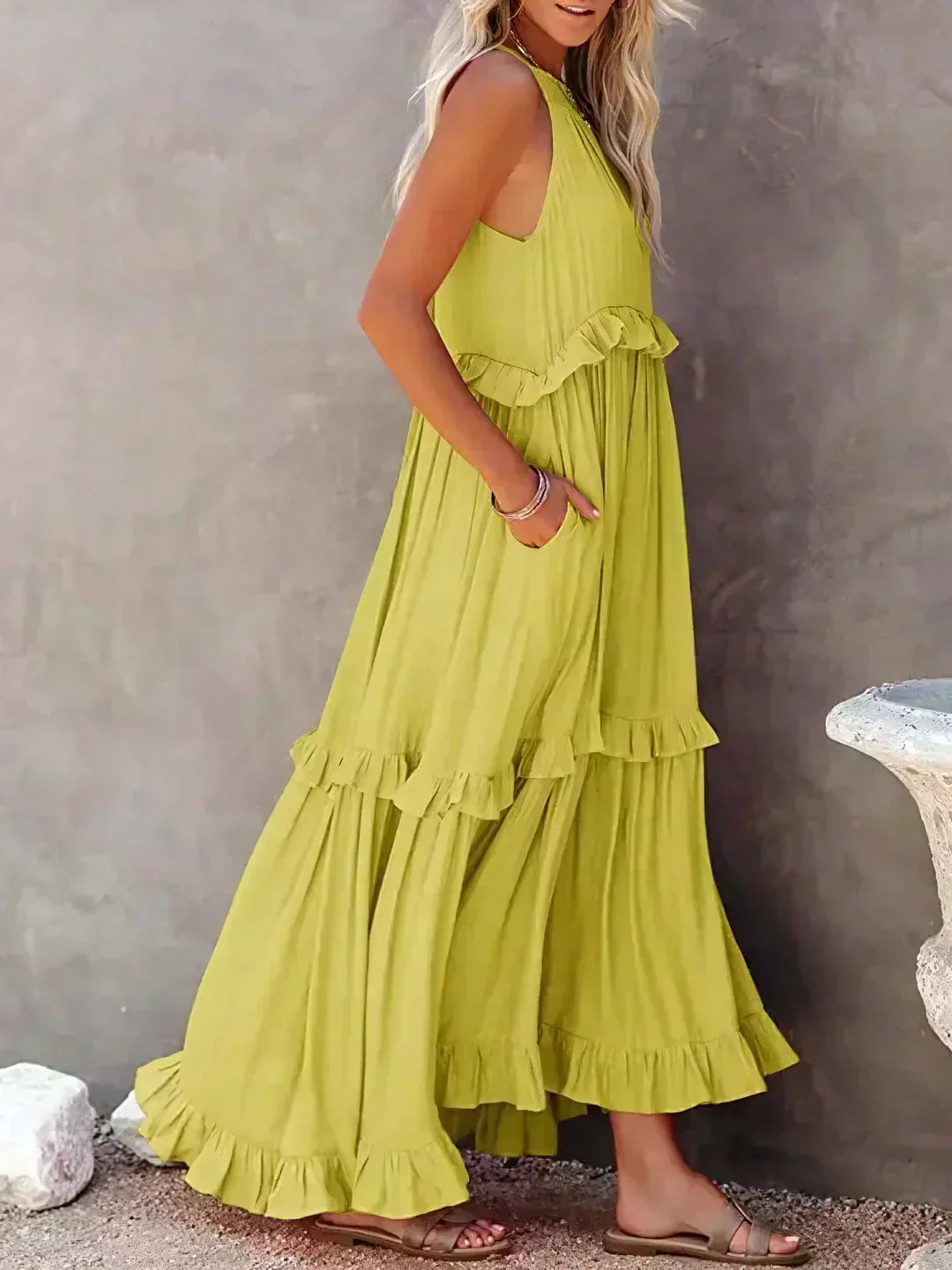 Sarah | Maxikleid mit Volants und Halter (Fast ausverkauft)