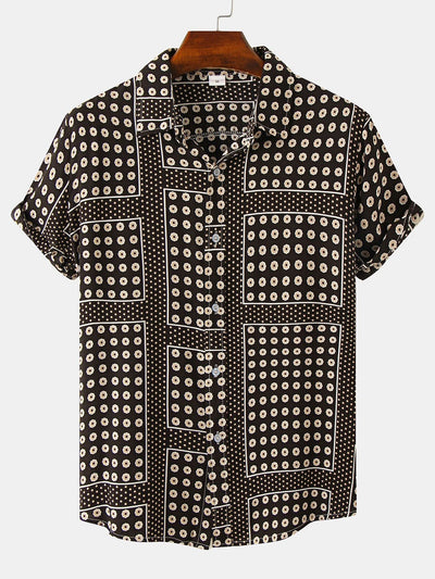 Polka-Dot-Shirt mit Blumenmuster und Buttonfverschluss
