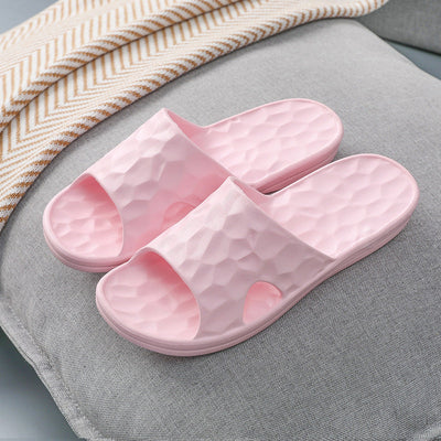 Jane – Geometrische Sommerschuhe für Zuhause und Badezimmer