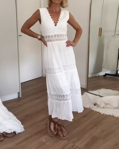 Kim | Spitzenkleid mit V-Ausschnitt (Fast ausverkauft)