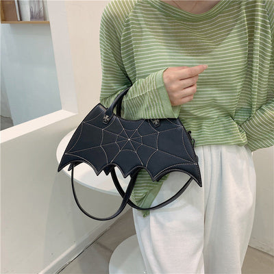 Nicola – Schultertasche mit Spinnennetz-Design für Halloween