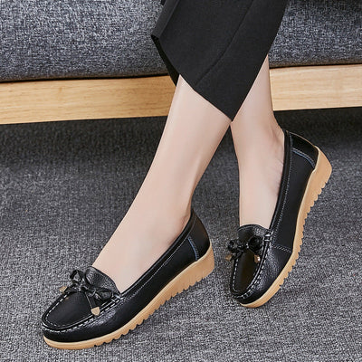 Jenny – Rutschfeste Pflegeschuhe mit Keilabsatz für Damen