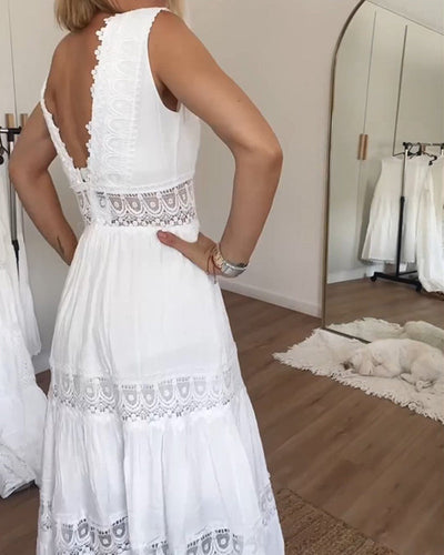 Kim | Spitzenkleid mit V-Ausschnitt (Fast ausverkauft)