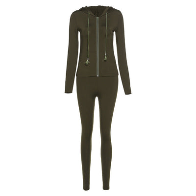 Melanie – Mehrfarbiger Damen Kapuzenanzug im Slim Fit