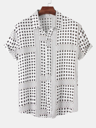 Polka-Dot-Shirt mit Blumenmuster und Buttonfverschluss