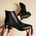 Mitternachtsschwarz