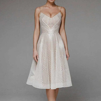 Hilda® | Elegantes Kleid mit offenem Rücken
