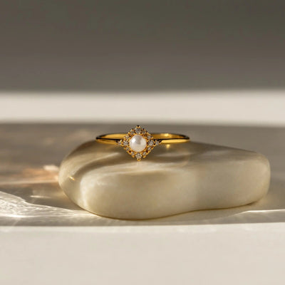 Goldener Süßwasserperlenring