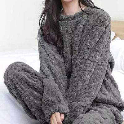 Kuscheliges Pyjama-Set in zwei Teilen