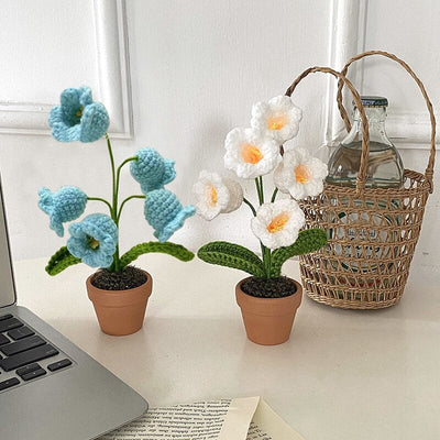 Handgefertigte Häkelblumentopf-Dekoration