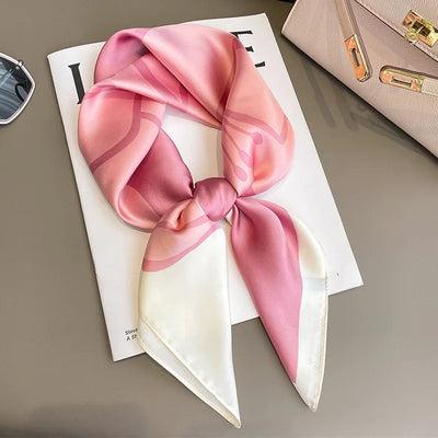 Elara's Luxus Seidenschal – Mode-Bandana für Frauen