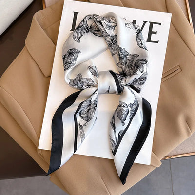 Elara's Luxus Seidenschal – Mode-Bandana für Frauen