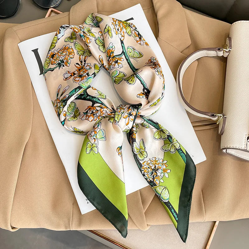 Elara's Luxus Seidenschal – Mode-Bandana für Frauen