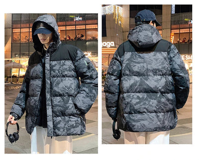 Steppjacke mit Tarnmuster