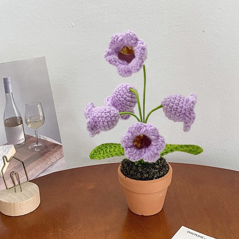Handgefertigte Häkelblumentopf-Dekoration