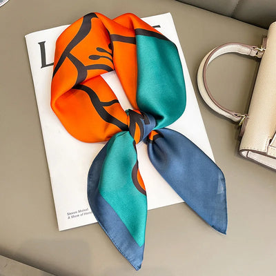 Elara's Luxus Seidenschal – Mode-Bandana für Frauen