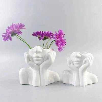 Moderne Frauenkopf-Vase